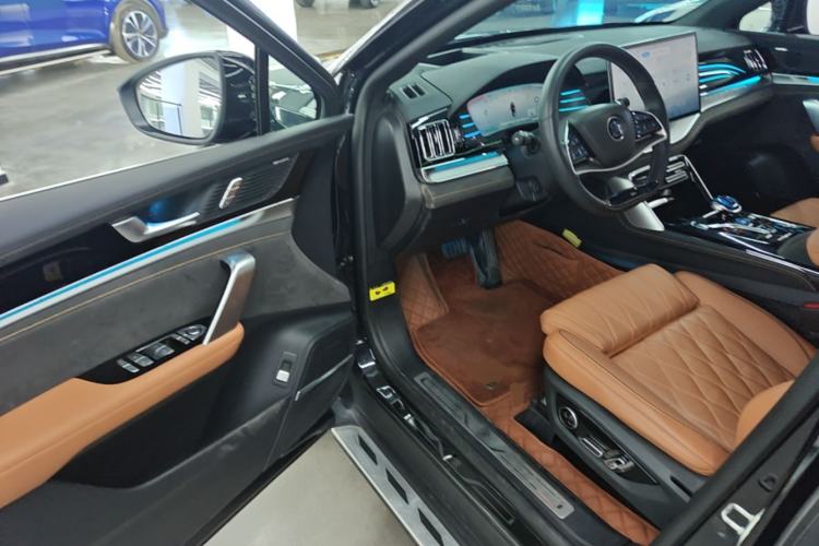 Used BYD Tang New Energy 2022 DM-p 215KM Four-Wheel Drive Flagship Model Driver Seat