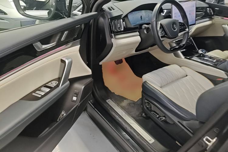 Used BYD Tang New Energy 2022 EV 600KM Luxury Model Driver Seat