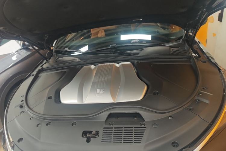 Used BYD Tang New Energy 2022 EV 730KM Luxury Model Engine Bay