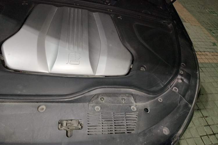 Used BYD Tang New Energy 2022 EV 730KM Luxury Model Engine Bay Left