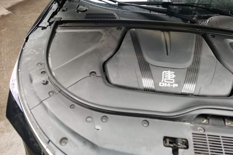 Used BYD Tang New Energy 2022 DM-p 215KM Four-Wheel Drive Flagship Model Engine Bay Right