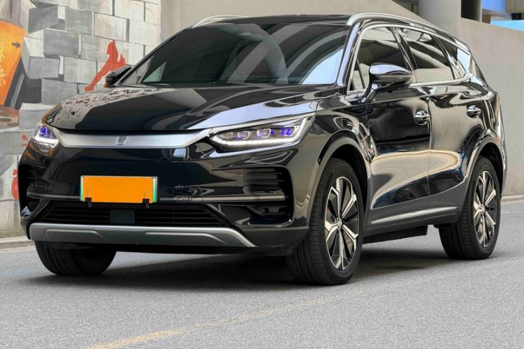 Used BYD Tang New Energy 2022 EV 730KM Luxury Model Exterior 5