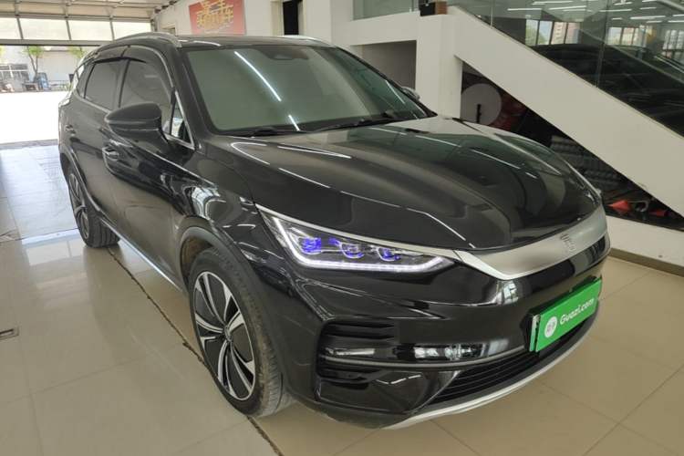 Used BYD Tang New Energy 2022 EV 635 km All-Wheel-Drive Flagship Model Front Right 45 Deg