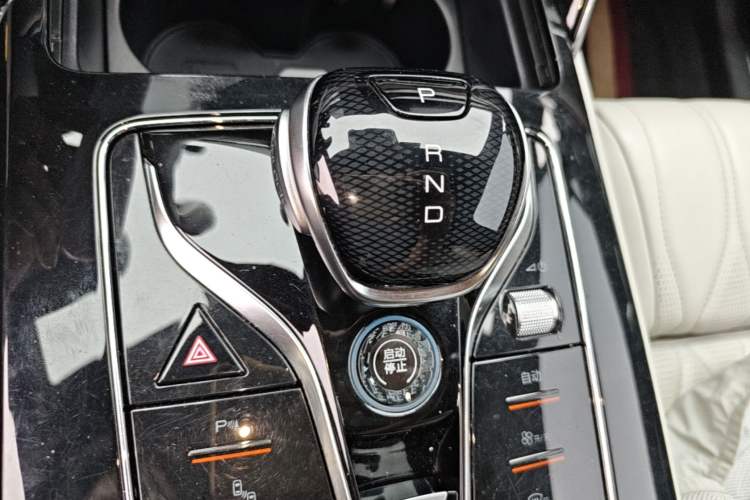 Used BYD Tang New Energy 2022 EV 730KM Luxury Model Gear Lever