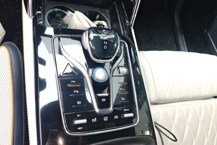 Used BYD Tang New Energy 2022 DM-p 215KM Four-Wheel Drive Flagship Model Gear Lever