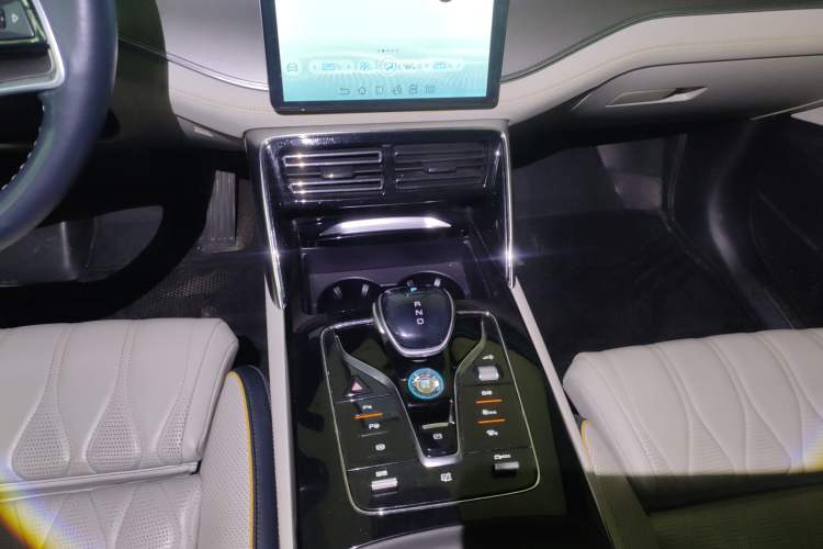 Used BYD Tang New Energy 2022 EV 635 km All-Wheel-Drive Flagship Model Gear Lever