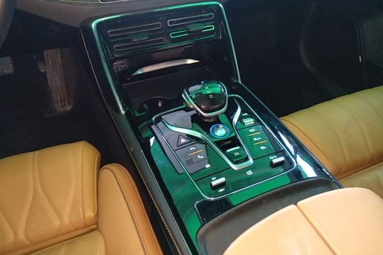 Used BYD Tang New Energy 2022 DM-i 252km Luxury Model Gear Lever