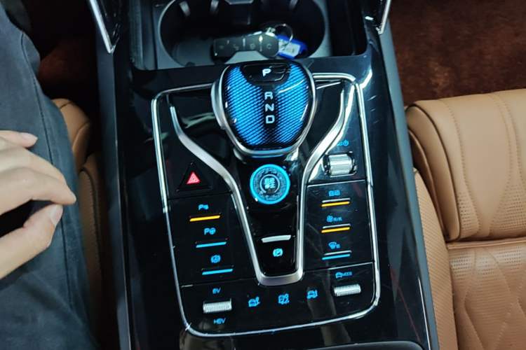Used BYD Tang New Energy 2022 DM-p 215KM Four-Wheel Drive Flagship Model Gear Lever