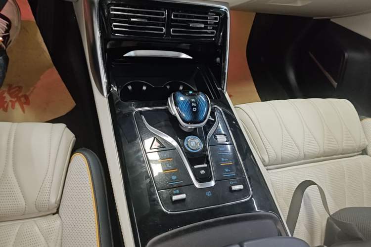 Used BYD Tang New Energy 2022 EV 600KM Luxury Model Gear Lever