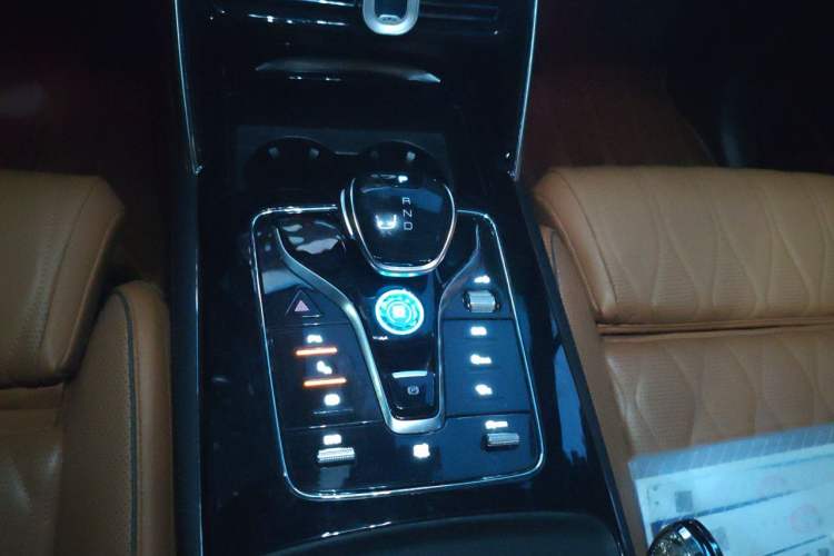 Used BYD Tang New Energy 2022 EV 730KM Luxury Model Gear Lever