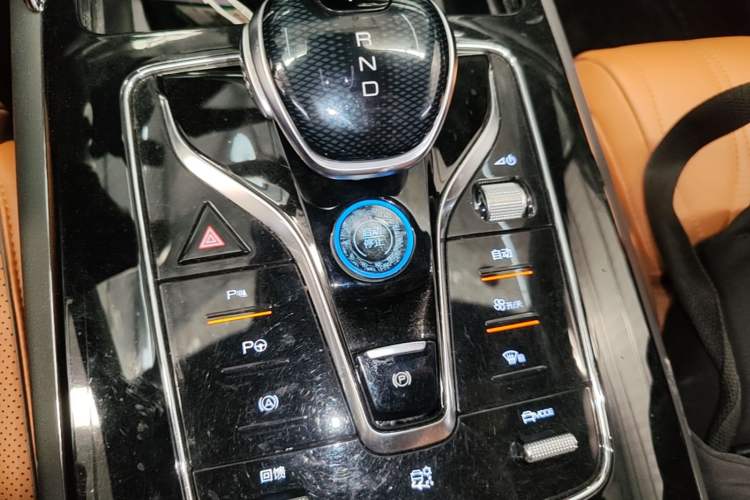 Used BYD Tang New Energy 2022 EV 635 km All-Wheel-Drive Flagship Model Gear Lever