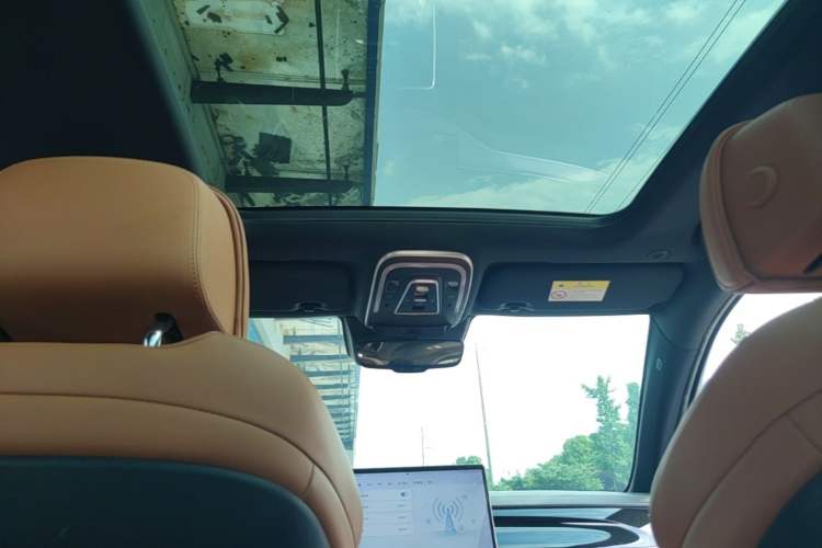 Used BYD Tang New Energy 2022 EV 730KM Luxury Model Headliner