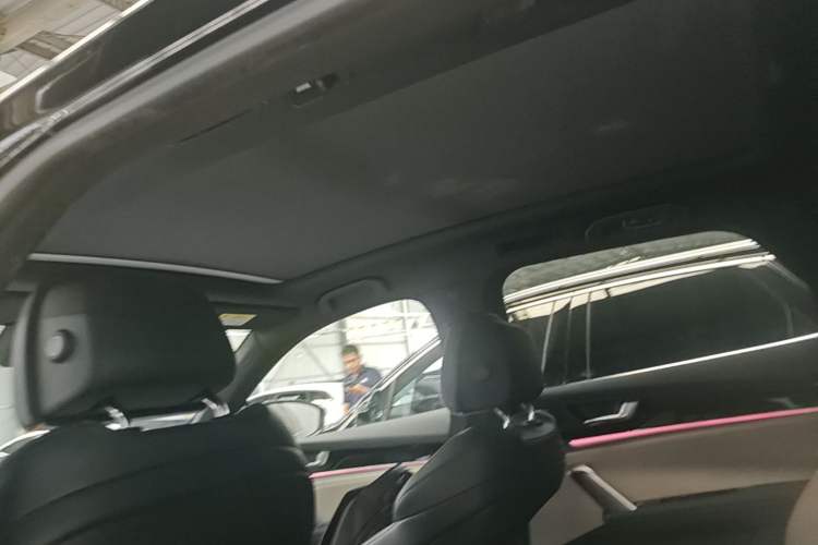 Used BYD Tang New Energy 2022 EV 600KM Luxury Model Headliner