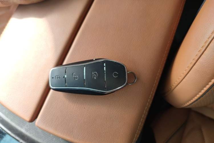 Used BYD Tang New Energy 2022 EV 730KM Luxury Model Interior 1