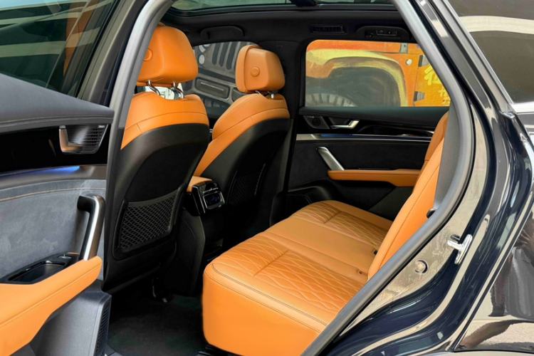 Used BYD Tang New Energy 2022 EV 730KM Luxury Model Interior 2