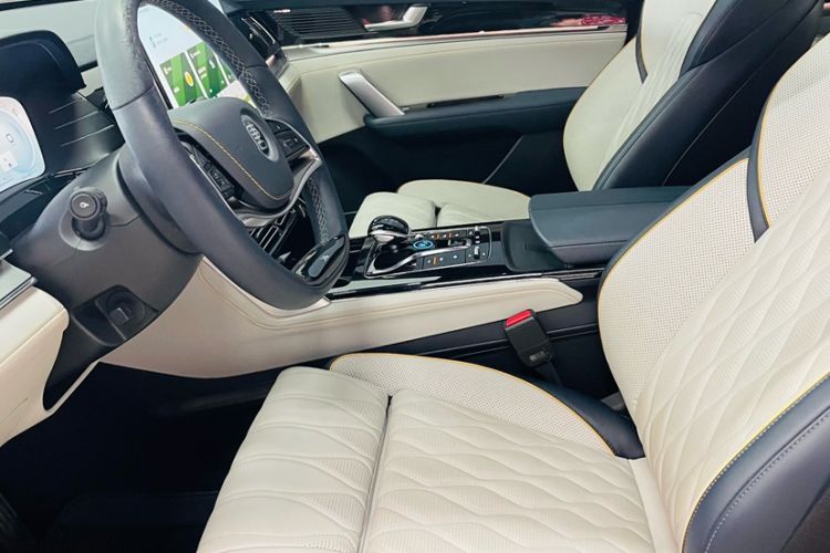 Used BYD Tang New Energy 2022 DM-p 215KM Four-Wheel Drive Flagship Model Interior 4