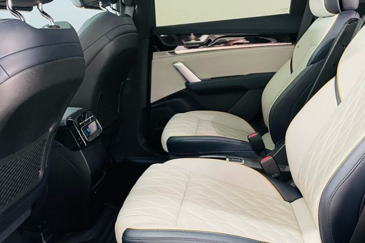 Used BYD Tang New Energy 2022 DM-p 215KM Four-Wheel Drive Flagship Model Interior 5