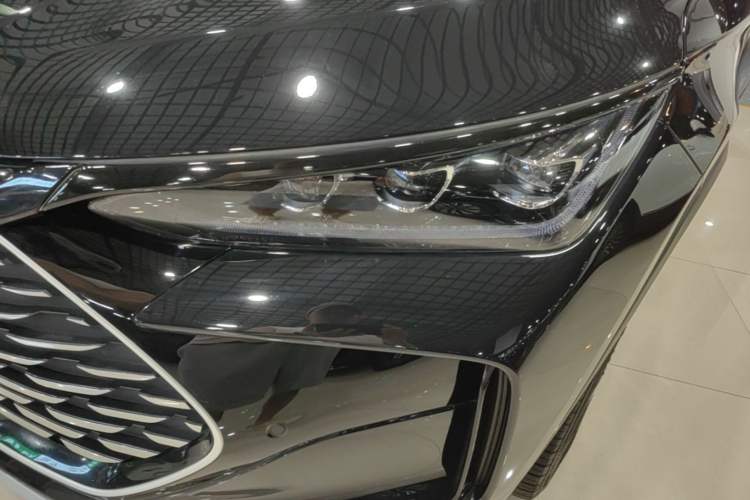 Used BYD Tang New Energy 2022 DM-p 215 km All-Wheel-Drive Deluxe Model Left Front Headlight