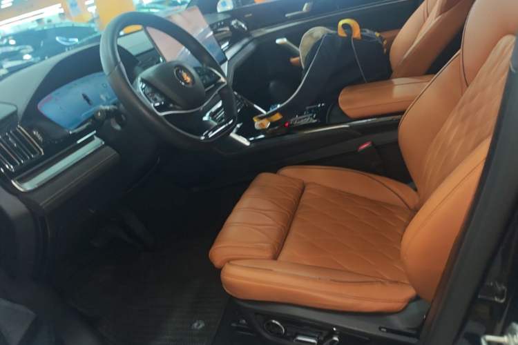 Used BYD Tang New Energy 2022 EV 730KM Luxury Model Left Front Seat