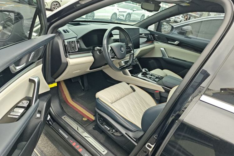 Used BYD Tang New Energy 2022 EV 730KM Luxury Model Left Front Seat