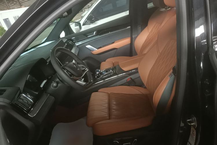 Used BYD Tang New Energy 2022 EV 730KM Luxury Model Left Front Seat