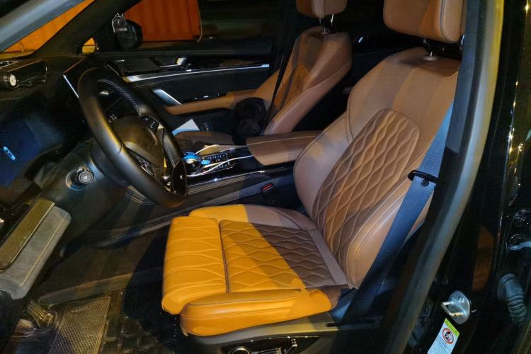 Used BYD Tang New Energy 2022 EV 730KM Luxury Model Left Front Seat