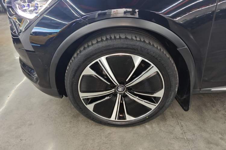 Used BYD Tang New Energy 2022 DM-p 215KM Four-Wheel Drive Flagship Model Left Front Wheel Hub