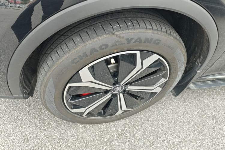 Used BYD Tang New Energy 2022 EV 730KM Luxury Model Left Front Wheel Hub