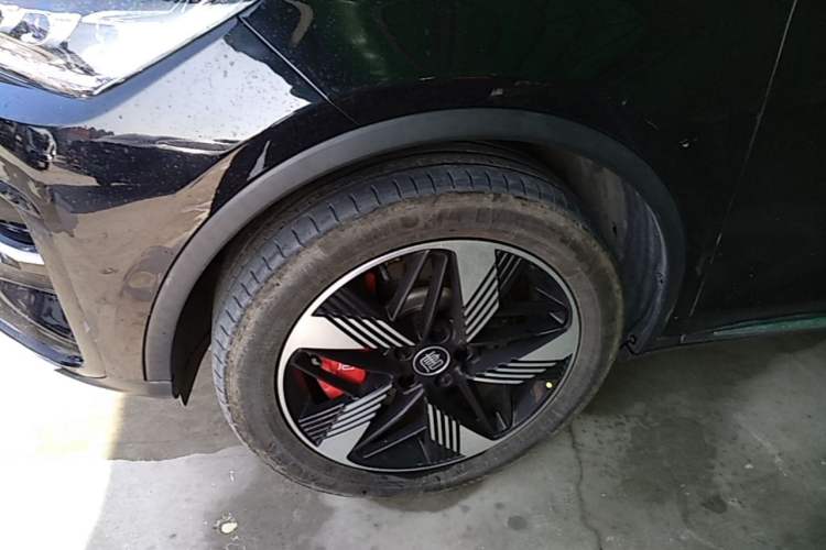 Used BYD Tang New Energy 2022 DM-i 252km Luxury Model Left Front Wheel Hub