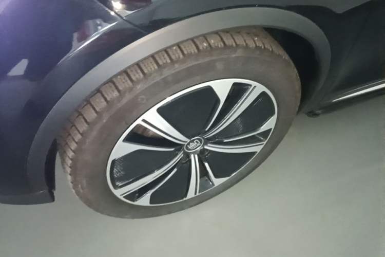 Used BYD Tang New Energy 2022 DM-p 215KM Four-Wheel Drive Flagship Model Left Front Wheel Hub