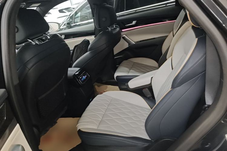 Used BYD Tang New Energy 2022 EV 600KM Luxury Model Left Rear Seat