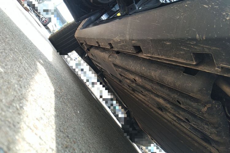 Used BYD Tang New Energy 2022 DM-p 215 km All-Wheel-Drive Deluxe Model Left Side Sill