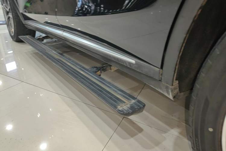 Used BYD Tang New Energy 2022 DM-p 215 km All-Wheel-Drive Deluxe Model Left Side Sill