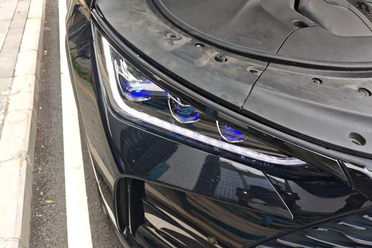 Used BYD Tang New Energy 2022 DM-p 215KM Four-Wheel Drive Flagship Model Right Front Headlight