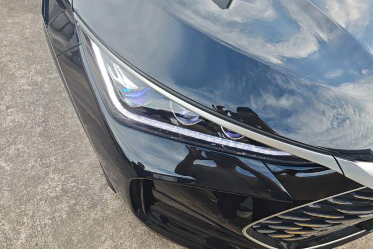 Used BYD Tang New Energy 2022 DM-p 215KM Four-Wheel Drive Flagship Model Right Front Headlight