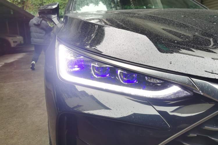 Used BYD Tang New Energy 2022 DM-p 215KM Four-Wheel Drive Flagship Model Right Front Headlight