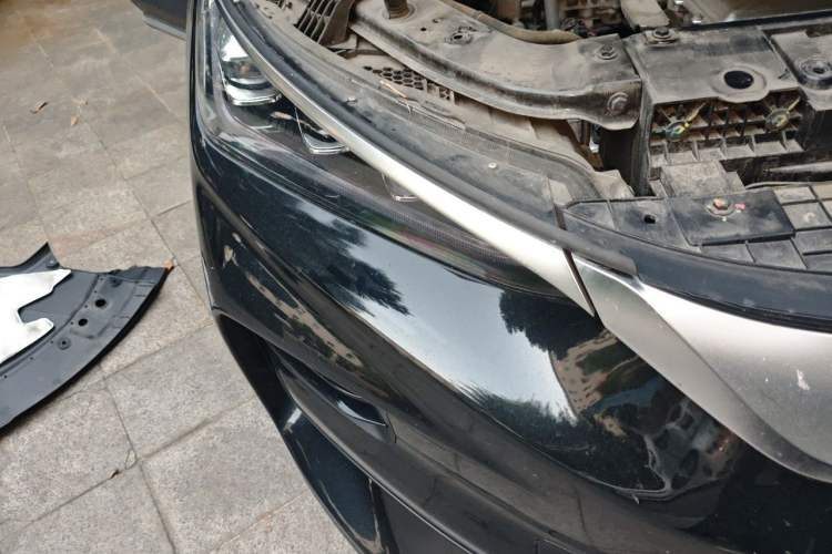 Used BYD Tang New Energy 2022 EV 730KM Luxury Model Right Front Headlight