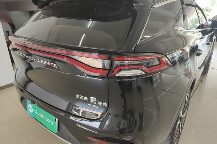 Used BYD Tang New Energy 2022 EV 635 km All-Wheel-Drive Flagship Model Right Rear Taillight
