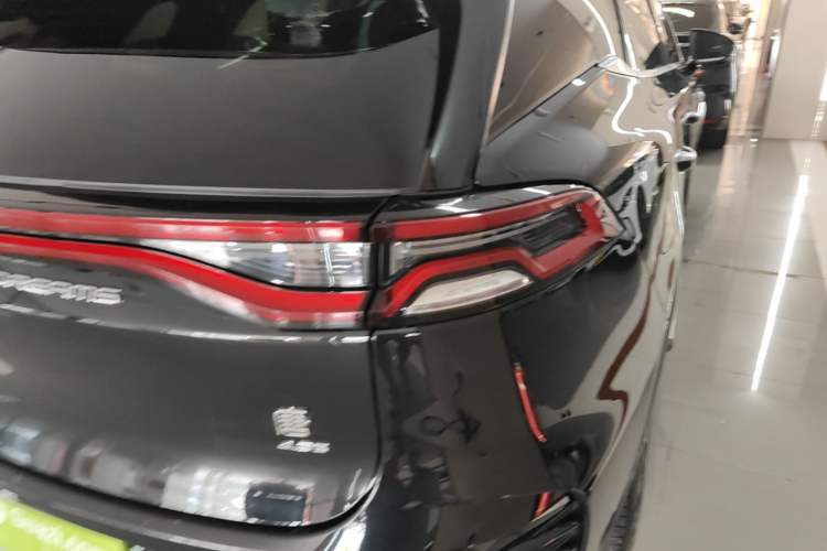 Used BYD Tang New Energy 2022 DM-p 215KM Four-Wheel Drive Flagship Model Right Rear Taillight