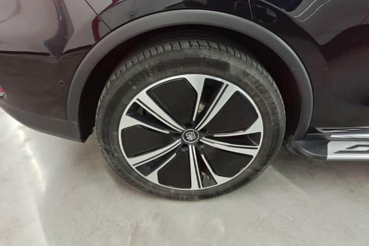 Used BYD Tang New Energy 2022 DM-p 215KM Four-Wheel Drive Flagship Model Right Rear Wheel Hub