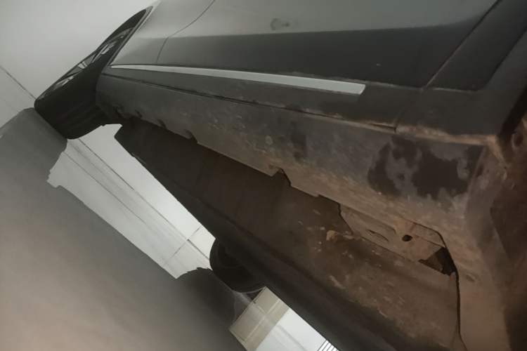 Used BYD Tang New Energy 2022 EV 730KM Luxury Model Right Side Sill