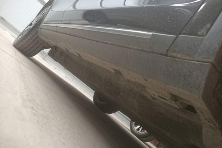 Used BYD Tang New Energy 2022 EV 730KM Luxury Model Right Side Sill