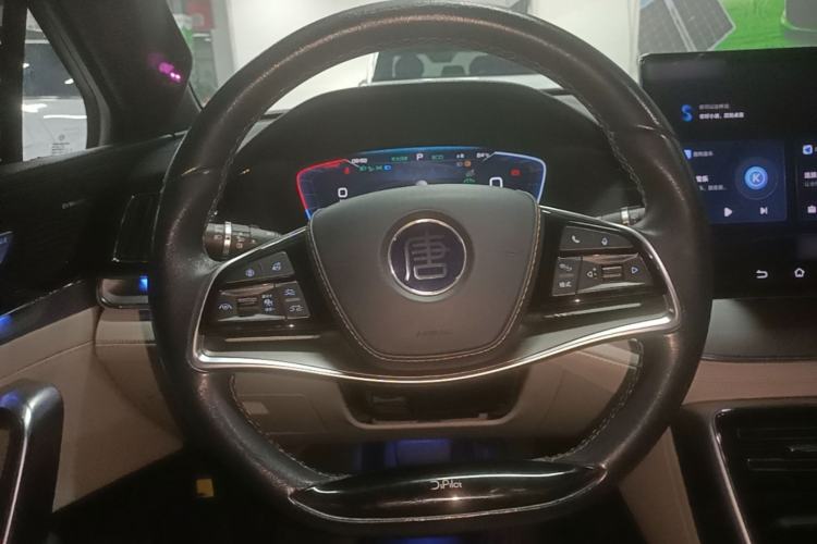 Used BYD Tang New Energy 2022 EV 730KM Luxury Model Steering Wheel