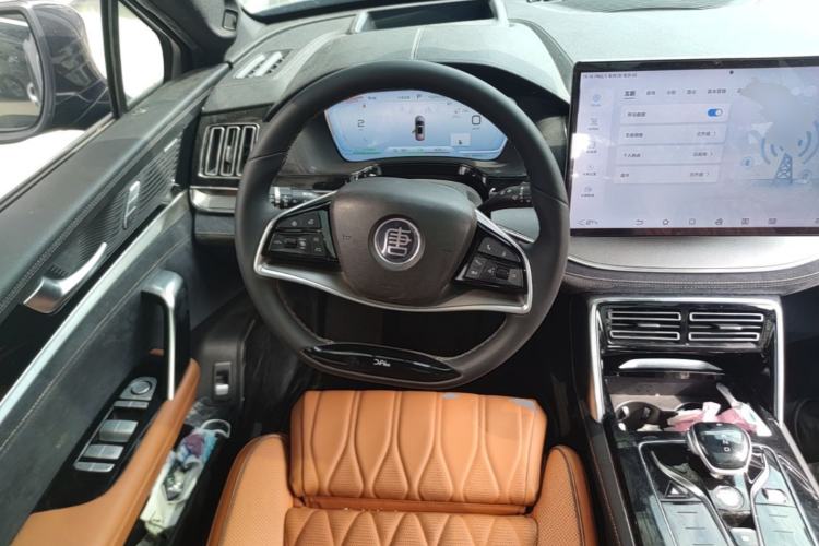 Used BYD Tang New Energy 2022 EV 730KM Luxury Model Steering Wheel