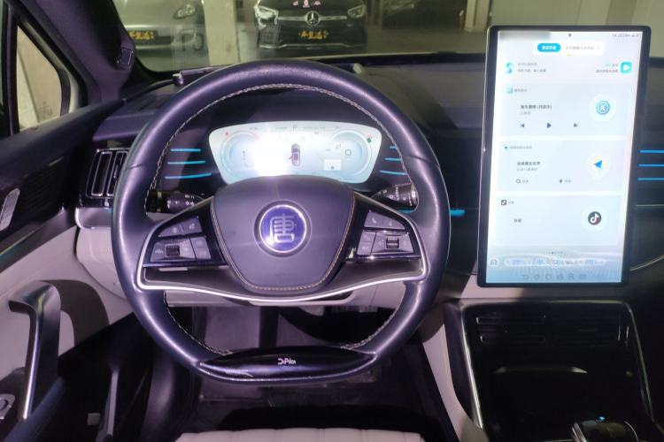 Used BYD Tang New Energy 2022 EV 635 km All-Wheel-Drive Flagship Model Steering Wheel