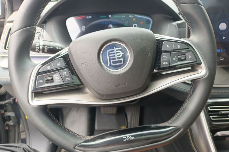 Used BYD Tang New Energy 2022 EV 730KM Luxury Model Steering Wheel