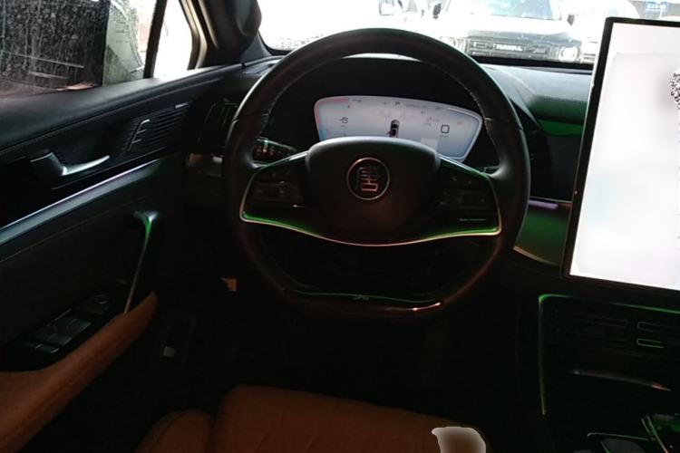 Used BYD Tang New Energy 2022 DM-i 252km Luxury Model Steering Wheel