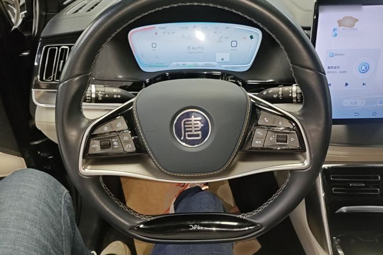 Used BYD Tang New Energy 2022 EV 600KM Luxury Model Steering Wheel