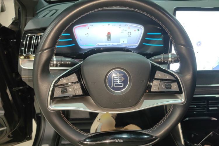 Used BYD Tang New Energy 2022 DM-p 215 km All-Wheel-Drive Deluxe Model Steering Wheel