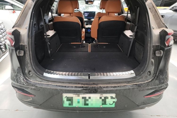Used BYD Tang New Energy 2022 EV 635 km All-Wheel-Drive Flagship Model Trunk
